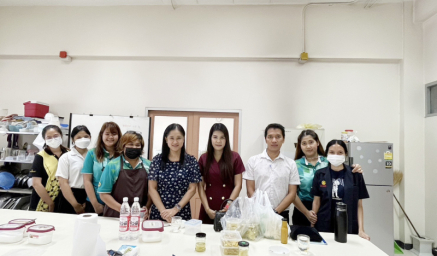 ภาพกิจกรรมหลักสูตร  "มะม่วงเบาแช่อิ่มและอบแห้งเพื่อยืดอายุการเก็บรักษา"