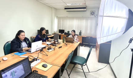 ภาพกิจกรรม FQA LAB Online Talk 2568 หัวข้อ : การตรวจวิเคราะห์เชื้อจุลินทรีย์ก่อโรคในอาหารตามมาตรฐานสากล